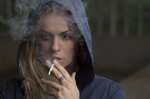 Rapaza fumadora